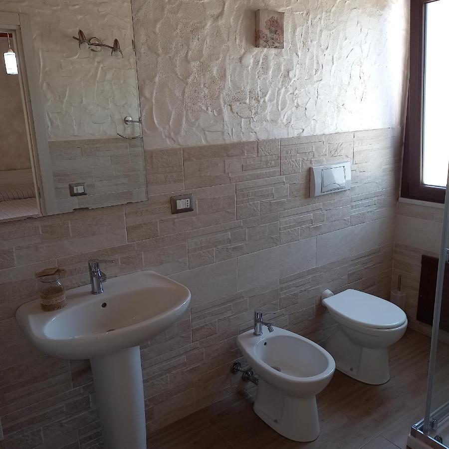 B&B Gli Ulivi SantʼAnna Arresi Eksteriør bilde