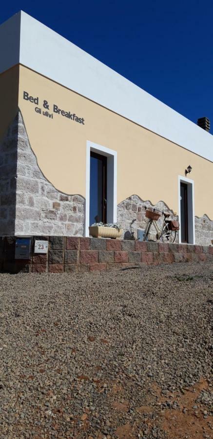 B&B Gli Ulivi SantʼAnna Arresi Eksteriør bilde